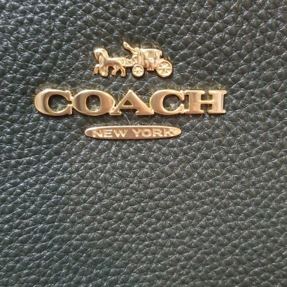 ♠️🔥 SALE  NWT Coach Shoulder bag - Picture 4 of 8